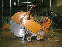 Fugenschneider mit Schnitttiefen bis zu 52 cm Fugenschneider mit Schnitttiefen bis zu 52 cm