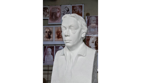 Käthe Kollwitz Büste aus Laaser Marmor, für die Walhalla in Donaustauf bei Regensburg