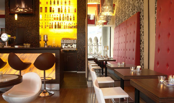 Unsere Hotelbar - Mini Bar hat sich zum szenigen Treffpunkt in Hannover etabliert