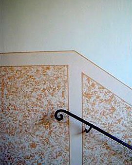 Ein normaler Treppenaufgang kann durch eine Wickeltechnik zum "Hingucker" werden.