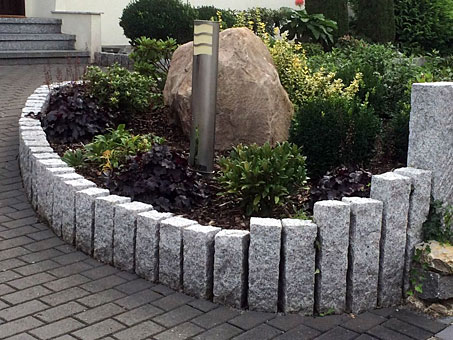 Wir bieten phantasievolle Beeteinfassungen für Ihren Garten. Wir bieten phantasievolle Beeteinfassungen für Ihren Garten.