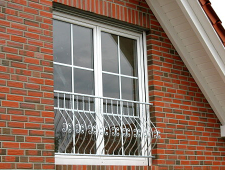 FensterbrĂŒstung FensterbrĂŒstung