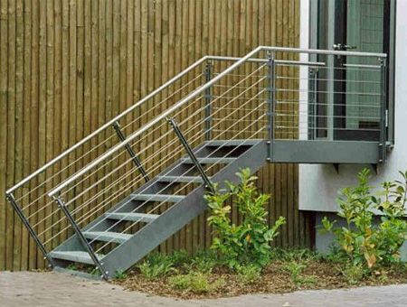 Treppe und Geländer (Außenbereich)