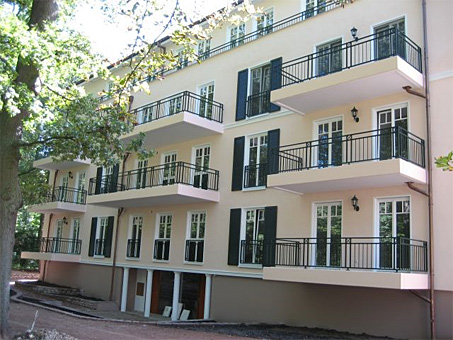 Fassadenanstrich mit Balkonsanierung