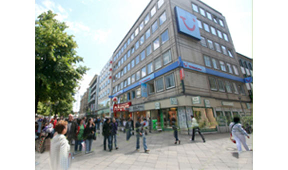Besuchen Sie uns im Ärztehaus in der Georgstraße 16 Besuchen Sie uns im Ärztehaus in der Georgstraße 16