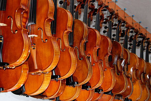 In unserer Geigenbauwerkstatt steht die Qualität an erster Stelle
