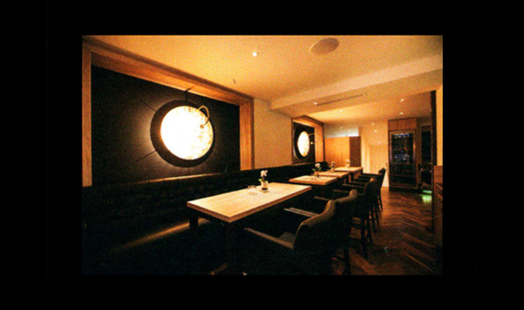 Besuchen Sie uns in unserem Restaurant Besuchen Sie uns in unserem Restaurant