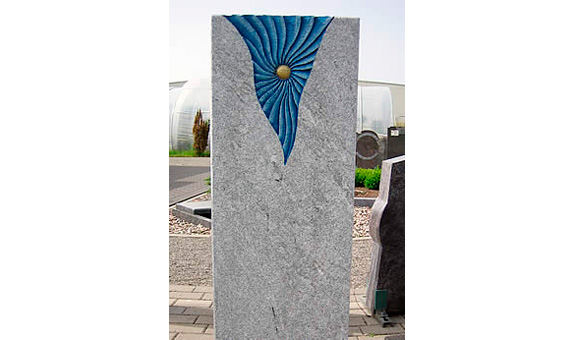 Ob Sie einen Stein aus Granit, Marmor, Sandstein, Muschelkalk oder einen anderen Naturstein bevorzugen, wir helfen Ihnen gerne weiter Ob Sie einen Stein aus Granit, Marmor, Sandstein, Muschelkalk oder einen anderen Naturstein bevorzugen, wir helfen Ihnen gerne weiter