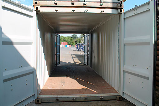 Der Handel und die Vermietung von Containern kann durch ein Netz von Lieferanten auch deutschlandweit angeboten werden.