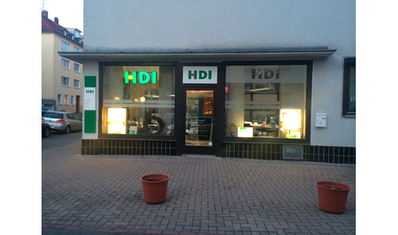 Die HDI Hauptvertretung Alexander Wirth ist seit 2009 verlässlicher Partner in den Bereichen Versicherungen und Vorsorge. Die HDI Hauptvertretung Alexander Wirth ist seit 2009 verlässlicher Partner in den Bereichen Versicherungen und Vorsorge.
