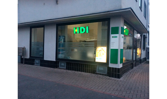 Kommen Sie gern in unsere Agentur in Hannover, dort werden Sie von einem kompetenten Team betreut. Kommen Sie gern in unsere Agentur in Hannover, dort werden Sie von einem kompetenten Team betreut.