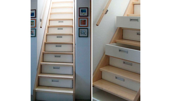 Treppe mit Schubladen