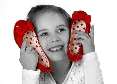 Kinderfotos spielerisch die Neugier, Lebendigkeit und Natürlichkeit Ihrer Kinder entdecken Kinderfotos spielerisch die Neugier, Lebendigkeit und Natürlichkeit Ihrer Kinder entdecken