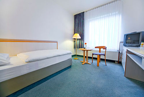 Unsere modernen, hellen und komfortablen Zimmer Unsere modernen, hellen und komfortablen Zimmer