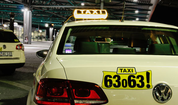 Ihre Taxi-Nummer in Oldenburg: 63063