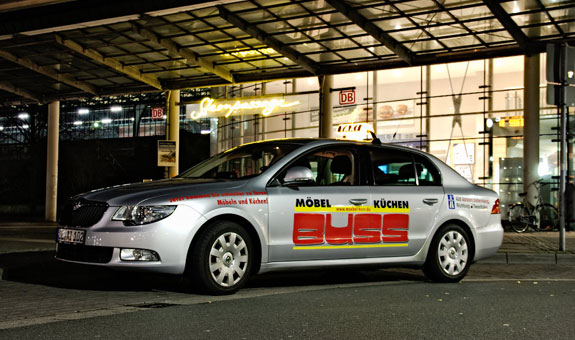 Skoda-Limousine  -  eines von vielen Fahrzeugen unseres Fuhrparks.