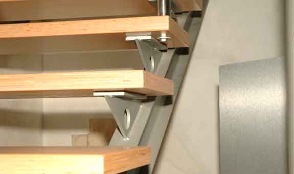 Treppenbau (Holz, Edelstahl, Glas) Treppenbau (Holz, Edelstahl, Glas)