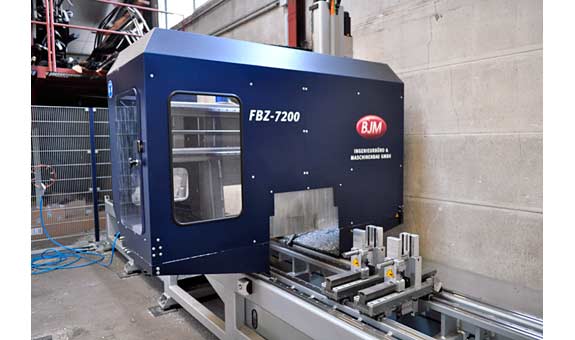 Bearbeitungsmaschine FBZ-7200 der Firma BDM Germany GmbH