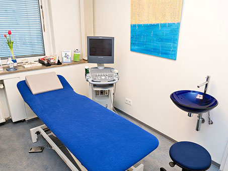 Behandlungszimmer Behandlungszimmer