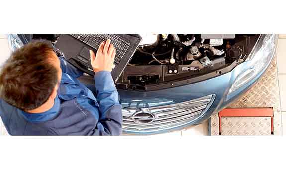 Reparaturen mit Rundum-Service - von Abholung bis Anlieferung nach Fertigstellung kümmern wir uns um Ihr Fahrzeug Reparaturen mit Rundum-Service - von Abholung bis Anlieferung nach Fertigstellung kümmern wir uns um Ihr Fahrzeug