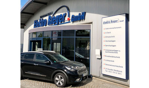 Unser Fachbetrieb bietet Ihnen ein breites Spektrum an Dienstleistungen und Services rund um Ihre Elektroinstallationen und Elektrogeräte an Unser Fachbetrieb bietet Ihnen ein breites Spektrum an Dienstleistungen und Services rund um Ihre Elektroinstallationen und Elektrogeräte an