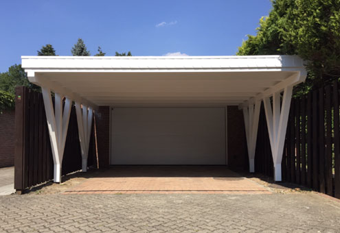 Wichtig ist, dass sich Ihr Einzel- oder Doppelcarport harmonisch in die örtlichen Gegebenheiten einfügt. Unsere Carports aus Holz überzeugen hier mit einem ganz natürlichen Charme.