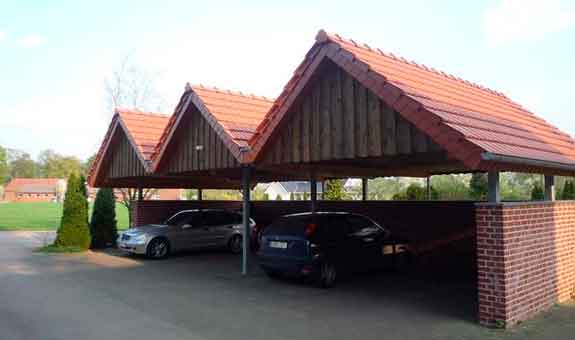 Carport für mehrere Fahrzeuge