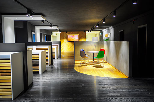 Besuchen Sie uns in unserem Parkett-Studio. Besuchen Sie uns in unserem Parkett-Studio.