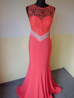 Abendkleid von der Braut- und Abendmode Gifhorn Abendkleid von der Braut- und Abendmode Gifhorn