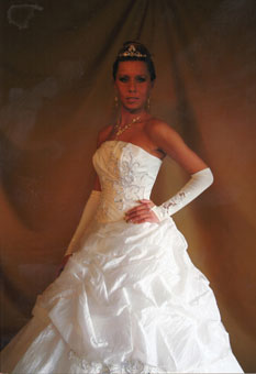 Brautkleid von der Braut- und Abendmode Gifhorn