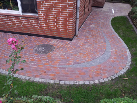 Pflasterklinker mit Mosaik Pflasterklinker mit Mosaik