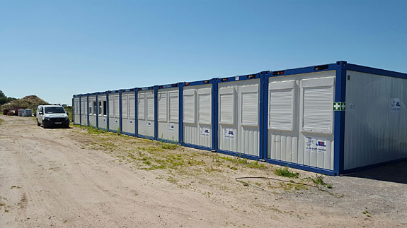 Sanitärcontainer / WC-Container mit Kabinen, Handwaschbecken und evtl. auch Duschkabinen