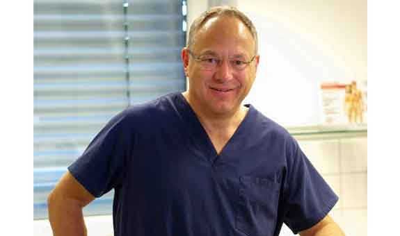 Dr. Alois Müller Fachzahnarzt für Oralchirurgie