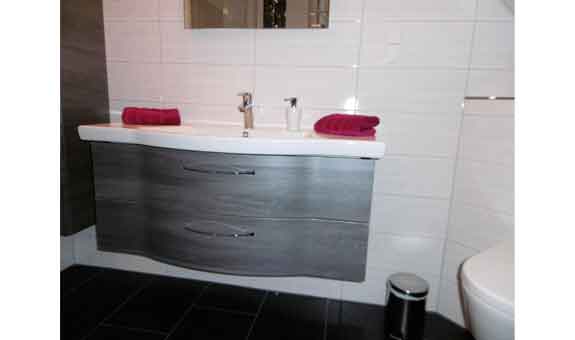 Waschbecken inkl. Unterschrank Waschbecken inkl. Unterschrank