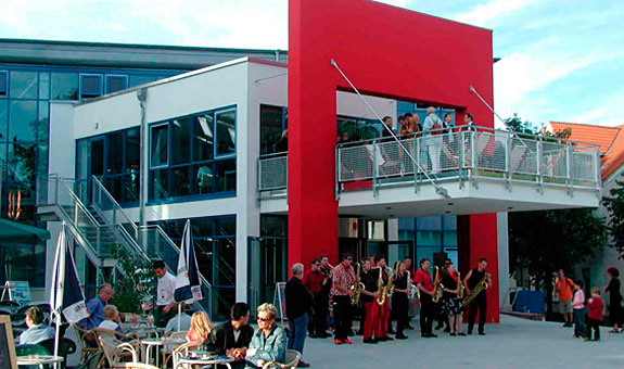 Neubau Zentrum für Information und Bildung
