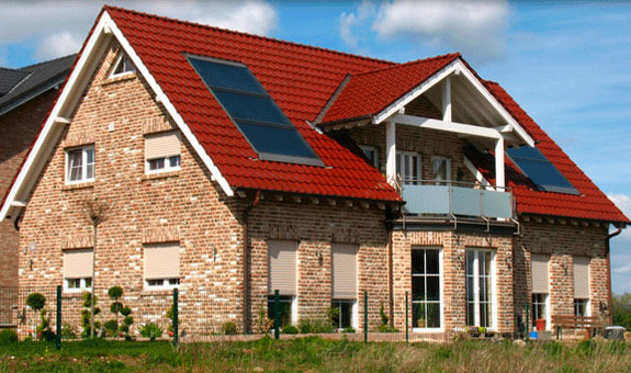 Moderne energiesparende Häuser