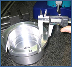BZT Bersenbrücker Zerspannungstechnik. Individuell, hochwertig, flexibel, schnell BZT Bersenbrücker Zerspannungstechnik. Individuell, hochwertig, flexibel, schnell