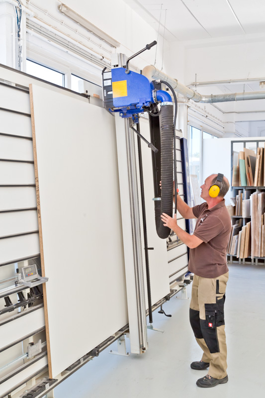 Unsere modernen Arbeitsgeräte Unsere modernen Arbeitsgeräte