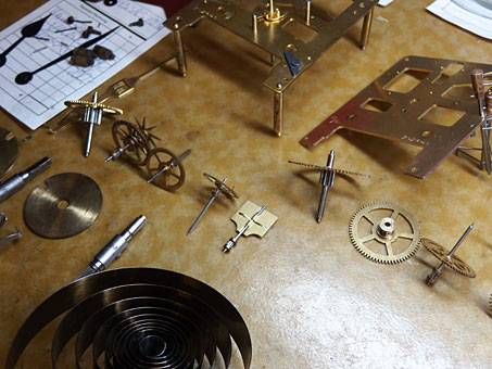Liebevoll kümmern wir uns um Ihre mechanischen Uhren. Liebevoll kümmern wir uns um Ihre mechanischen Uhren.