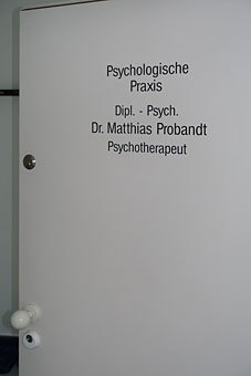 Unser Praxiseingang oben Unser Praxiseingang oben