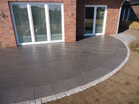 Für Ihren Terrassenbau sind wir Ihr zuverlässiger Partner - von der Planung bis zur Ausführung Für Ihren Terrassenbau sind wir Ihr zuverlässiger Partner - von der Planung bis zur Ausführung