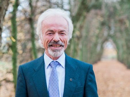 Dietrich von Dessien, Rechtsanwalt und Notar a. D. Dietrich von Dessien, Rechtsanwalt und Notar a. D.