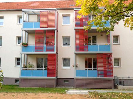 Balkonkombinationen aus verschiedenen Materialien Balkonkombinationen aus verschiedenen Materialien