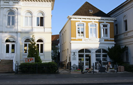Steinmetz- und Bildhauerbetrieb Jan Wandscher in Oldenburg in der Nadorster Straße 10