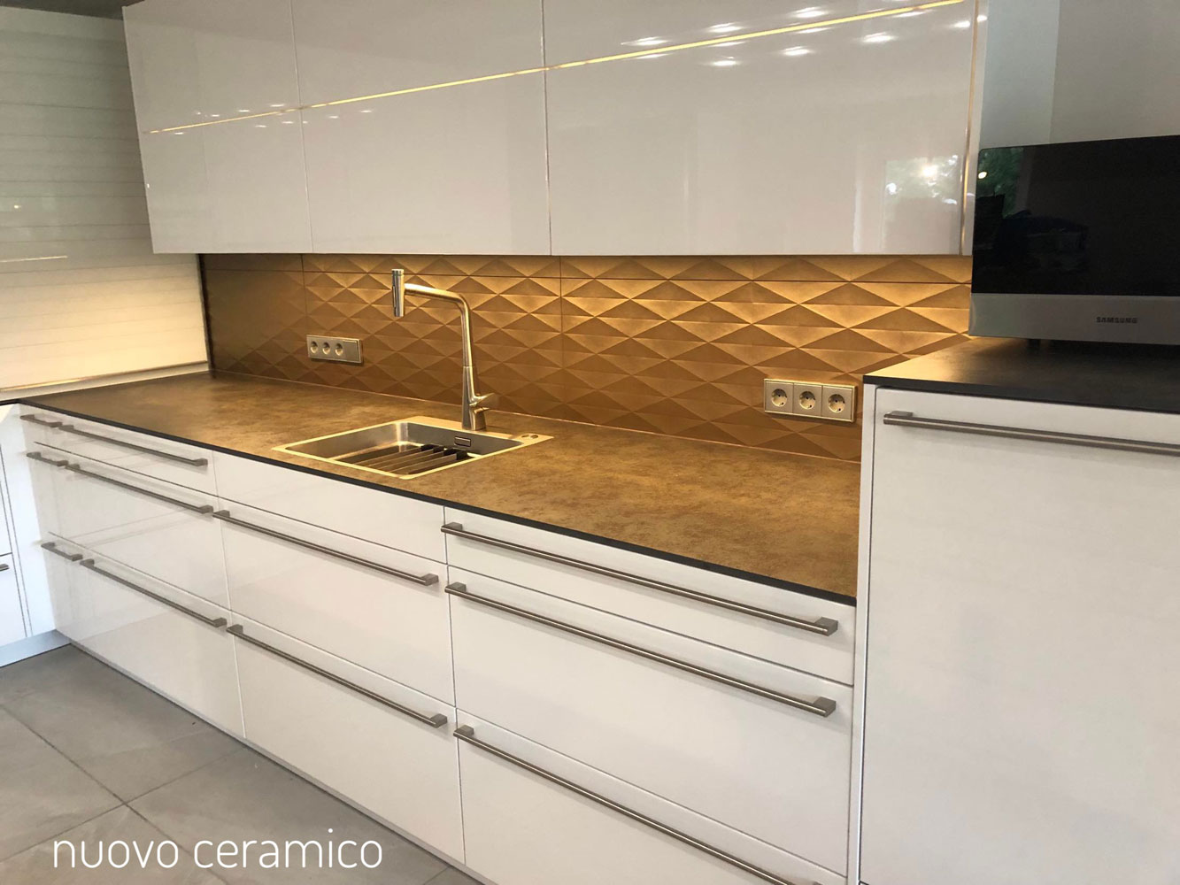 Mosaike und gemischte Materialien Mosaike und gemischte Materialien