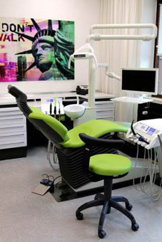 Behandlungszimmer Behandlungszimmer
