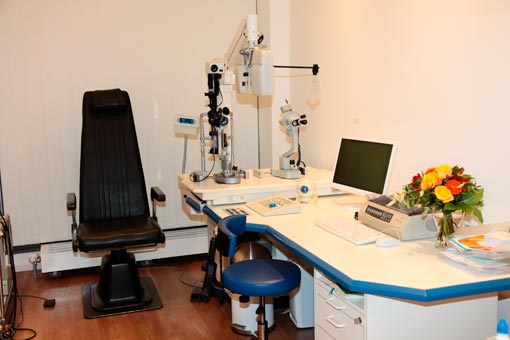 Augenarztpraxis am Kröpcke - Behandlungszimmer