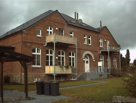 Altbausanierung und Umbau einer alten Dorfschule zu einem Mehrfamilienhaus - nachher