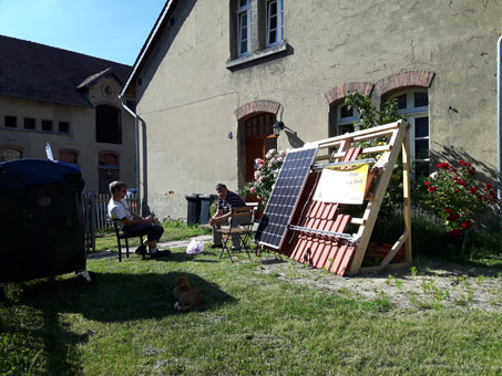 Modell zur Montage von Solarmodulen auf den Dächern