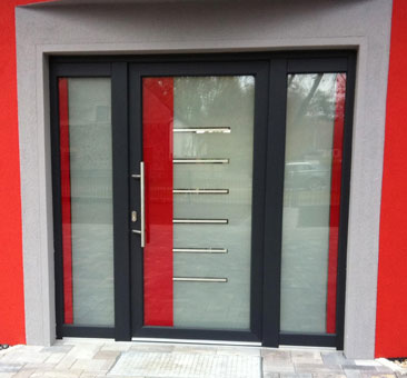 Türen gestalten den Eingangsbereich zu Ihrem Objekt, sowohl ästhetisch als auch funktional.
